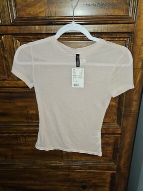 DIVIDED Womens Nwts Thin, Light Weight Tshirt! Sz XS, Light Pink!!
